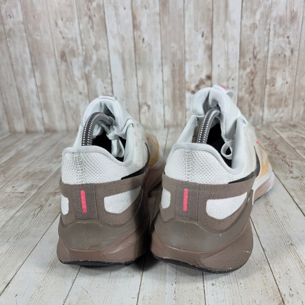 Nike Zoom Fly 5 Women's Running Shoes‎ White Peach Black DJ7884 110 Sz 10.5 - Picture 3 of 8